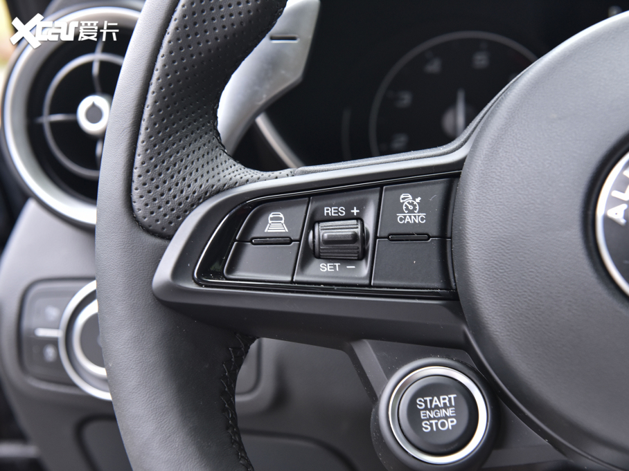 2022Giulia~ 2.0T 280HP Veloce ِ