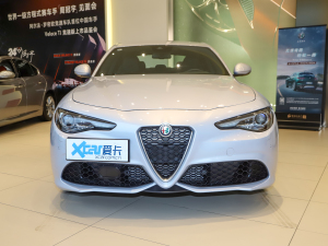 2022款2.0T 280HP Ti 驾控版 正前