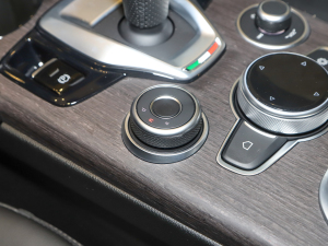 20222.0T 280HP Ti {ذ п؅^(q)