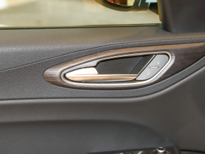 20222.0T 280HP Ti {ذ п؅^(q)