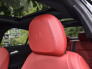 20222.0T 280HP Veloce ِ g