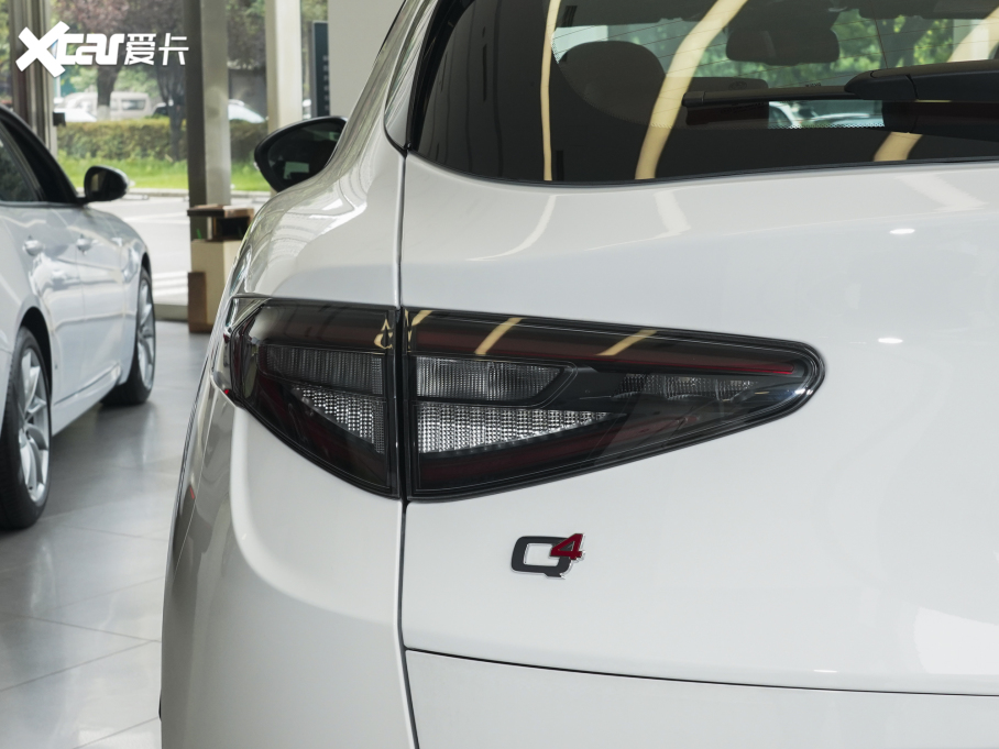 2023Stelvio˹̹S 2.0T 280HP Sprintv 