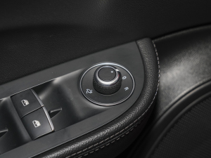 20232.0T 280HP v п؅^