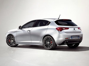 2011Giulietta w^