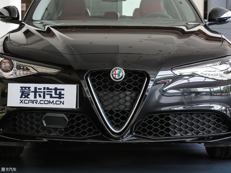 2017Giulia~ 200HP Ӣ