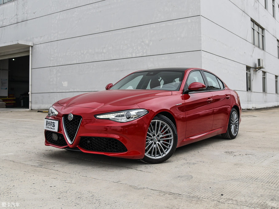 2017Giulia~ 280HP A\Ӱ