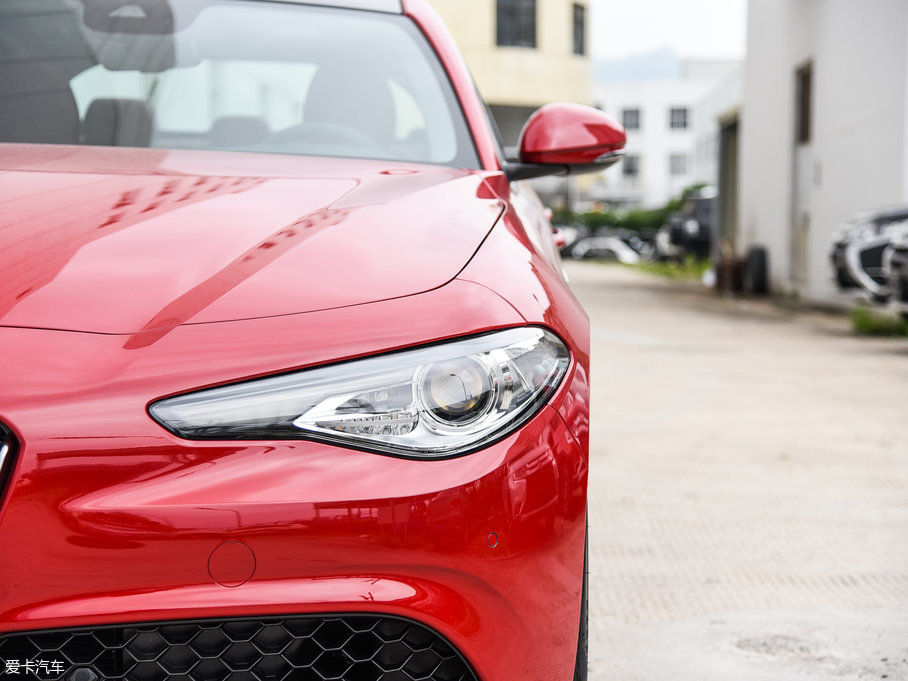 2017Giulia~ 280HP A\Ӱ