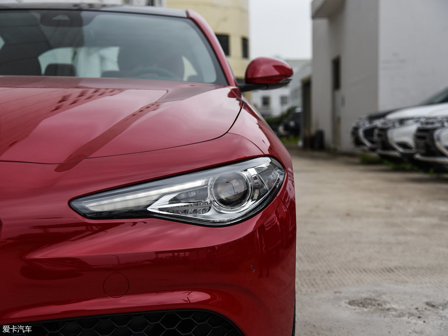 2017Giulia~ 280HP A\Ӱ