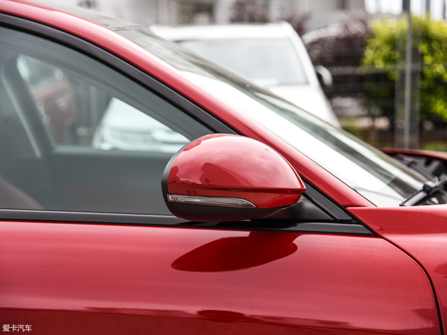 2017Giulia~ 280HP A\Ӱ