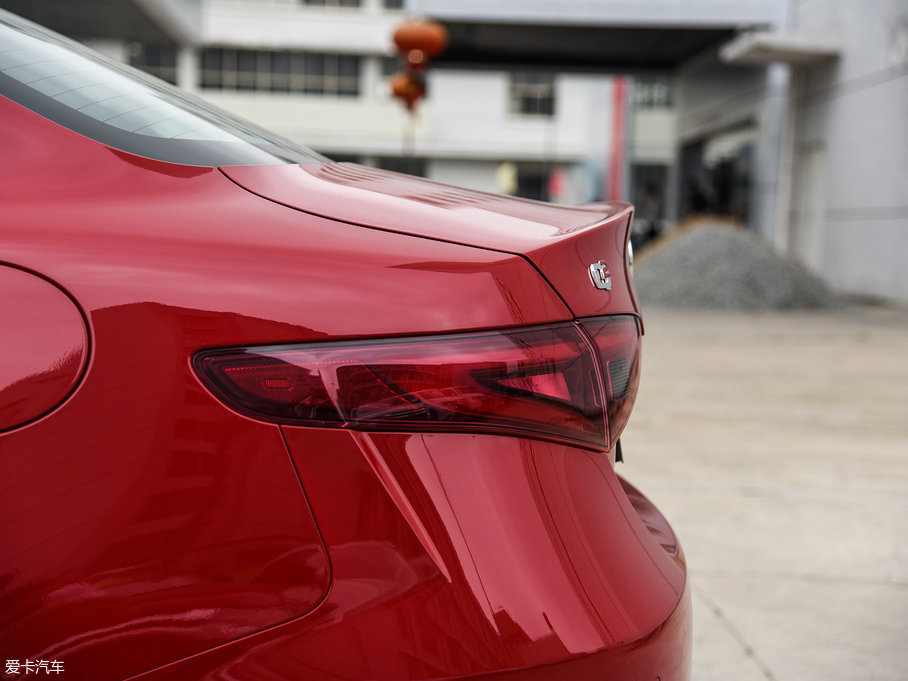 2017Giulia~ 280HP A\Ӱ