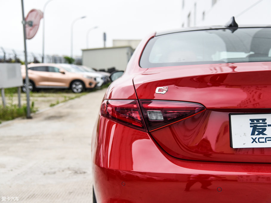 2017Giulia~ 280HP A\Ӱ