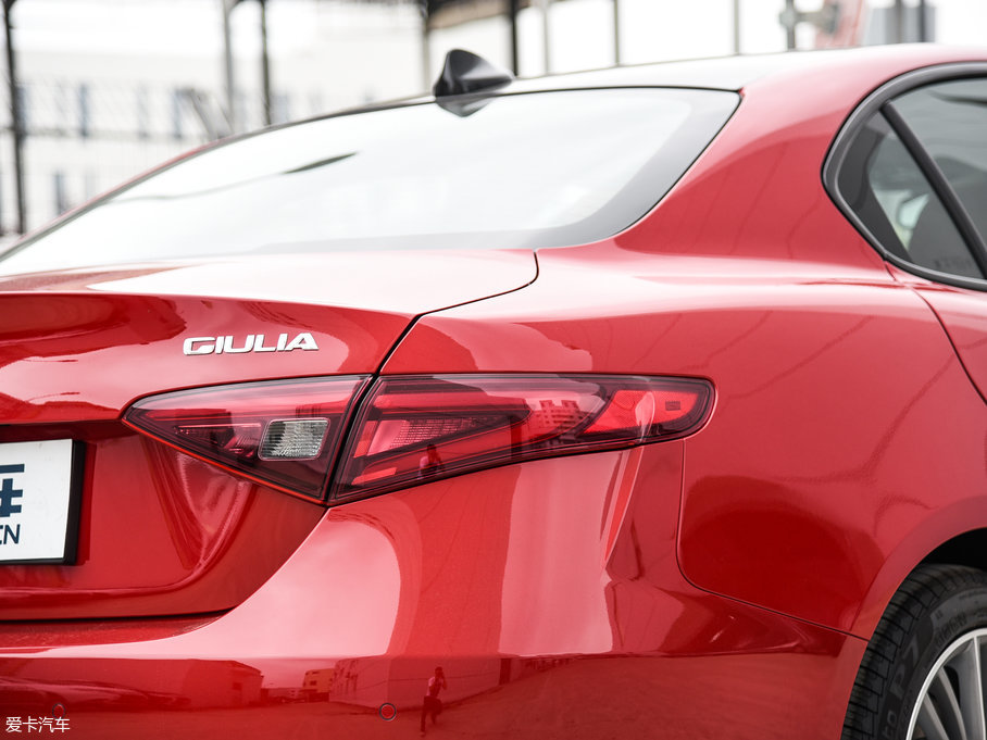 2017Giulia~ 280HP A\(yn)(dng)