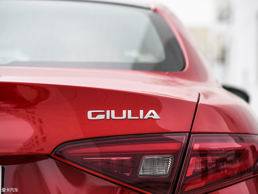 2017Giulia~ 280HP A\Ӱ