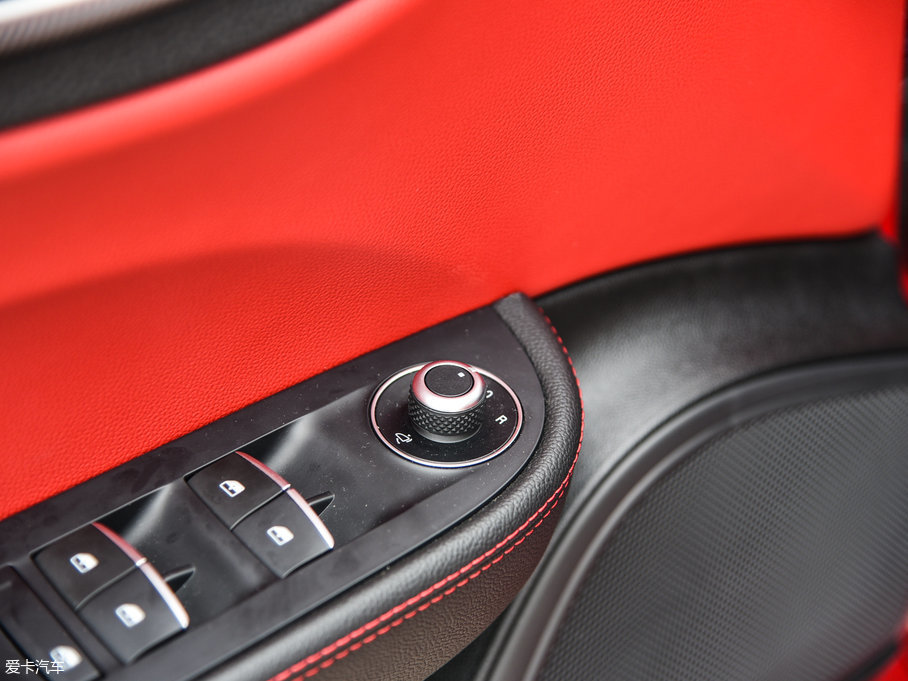 2017Giulia~ 280HP A\(yn)(dng)