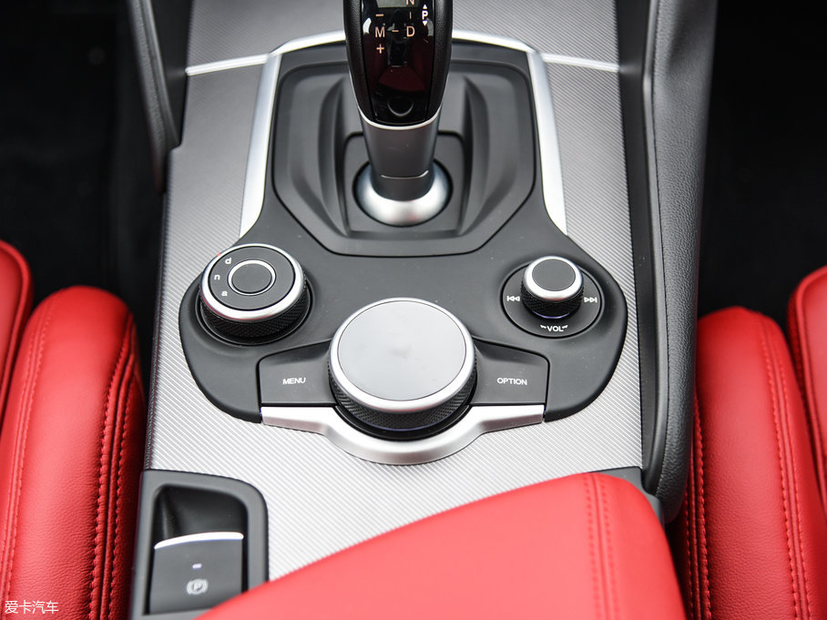 2017Giulia~ 280HP A\Ӱ