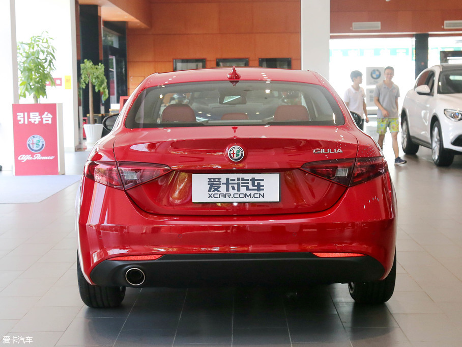 2017Giulia~ 200HP Ӣ