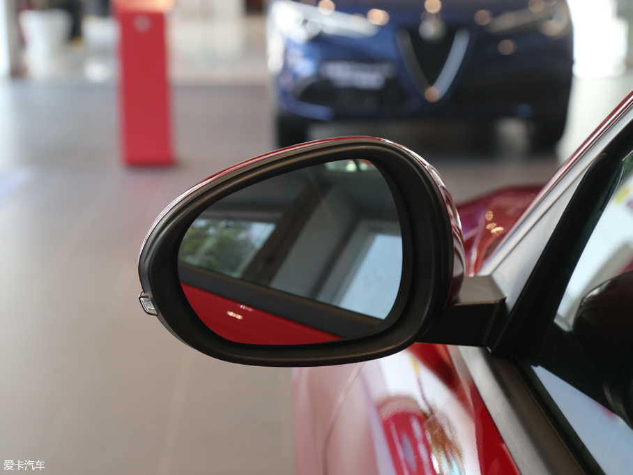 2017Giulia~ 200HP Ӣ