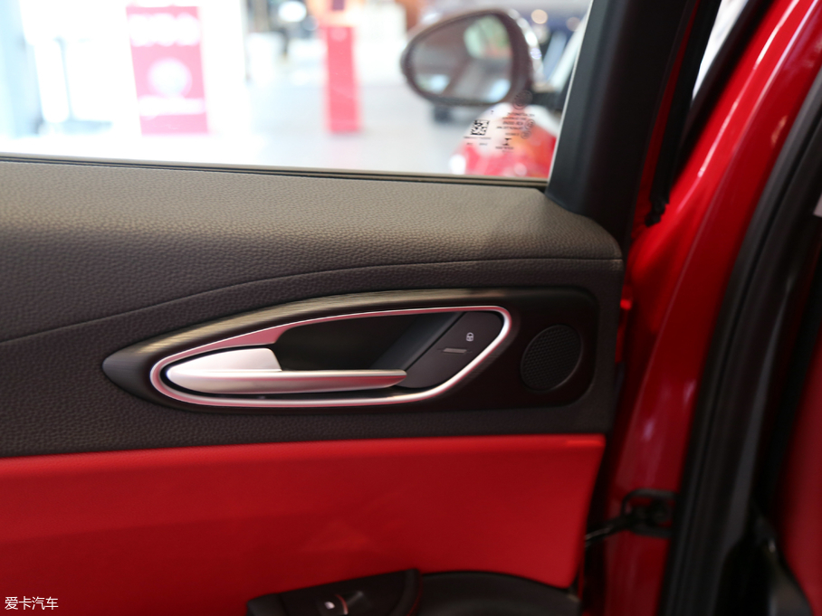 2017Giulia~ 200HP Ӣ