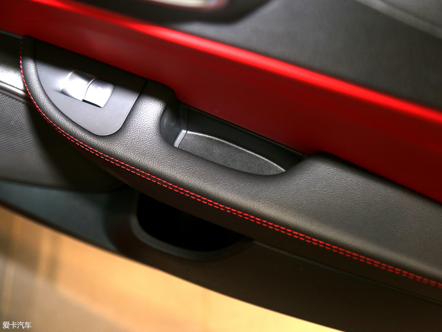 2017Giulia~ 200HP Ӣ