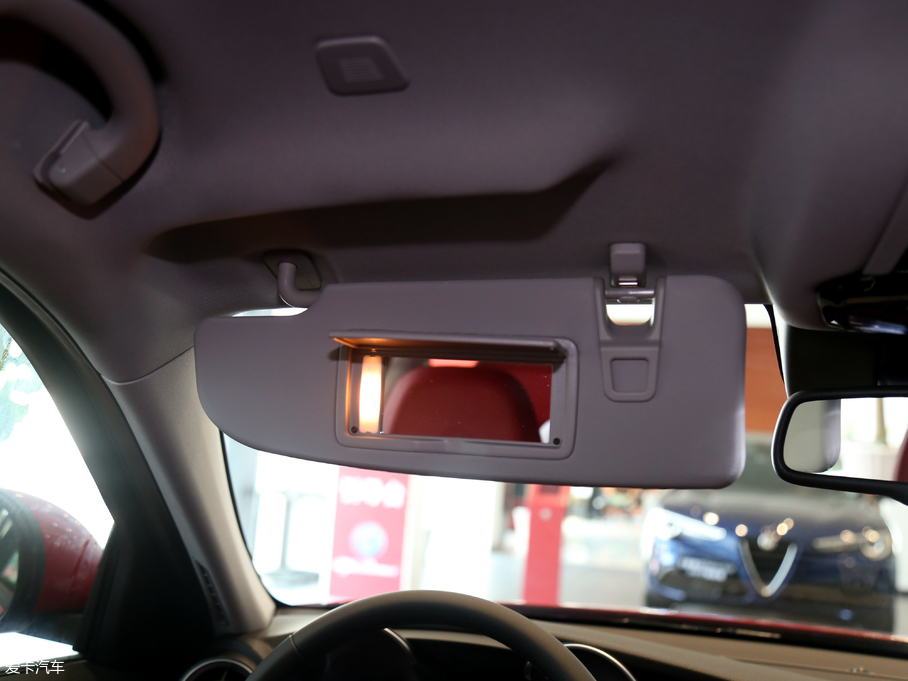 2017Giulia~ 200HP Ӣ