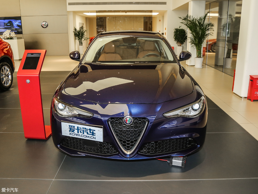 2017Giulia~ 200HP Ӣ