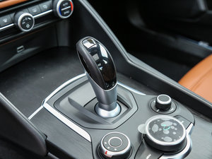 2017款200HP 豪华版 换挡杆
