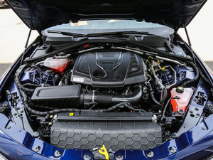 2017款200HP 豪华版 发动机