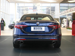 2017款280HP 豪华版 正后	