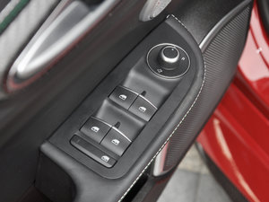 2017款QV 510HP 四叶草版 主驾车窗控制区	