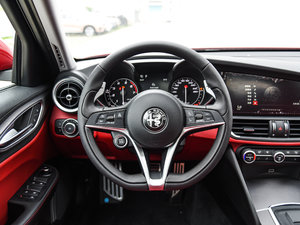 2017款280HP 豪华运动版 方向盘