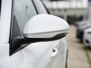 2017280HP Milano ҕR