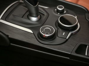 2017200HP Ӣ п؅^(q)