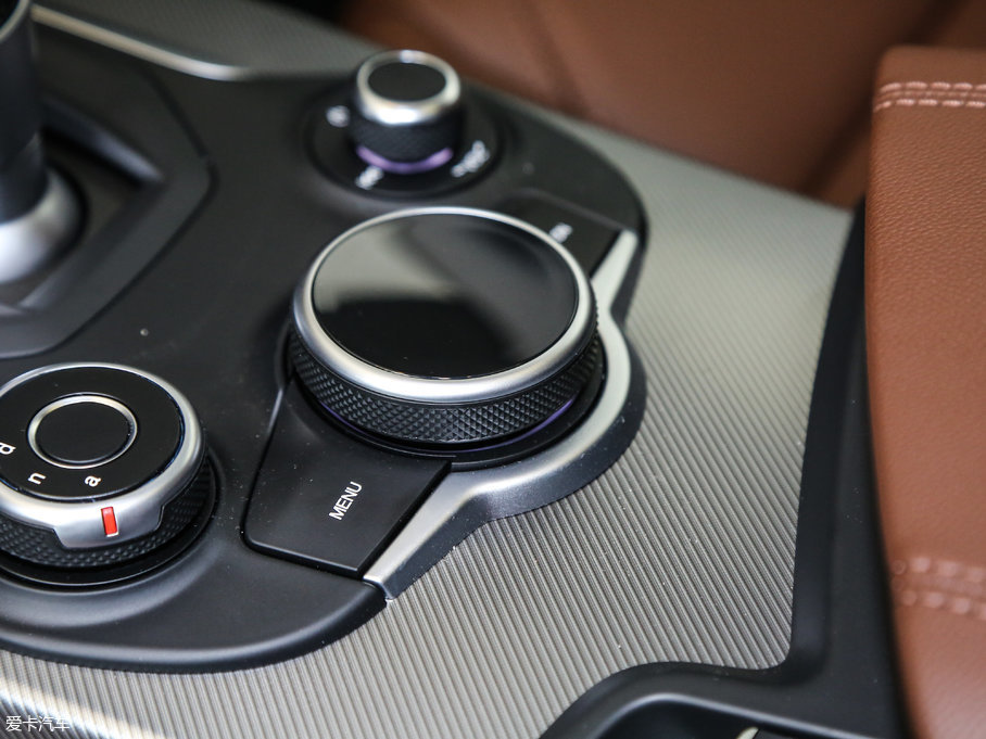 2017Stelvio˹̹S 200HP Ӣ