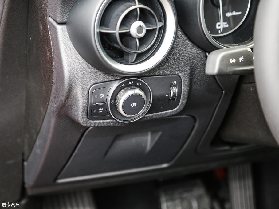 2017Stelvio˹̹S 200HP Ӣ