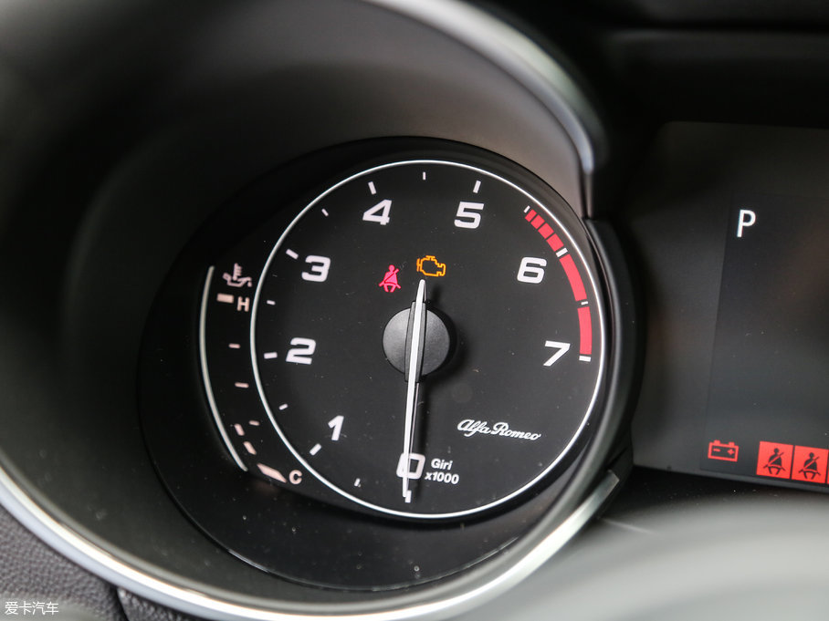 2017Stelvio˹̹S 200HP Ӣ