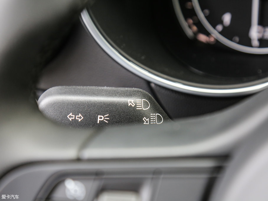 2017Stelvio˹̹S 200HP Ӣ