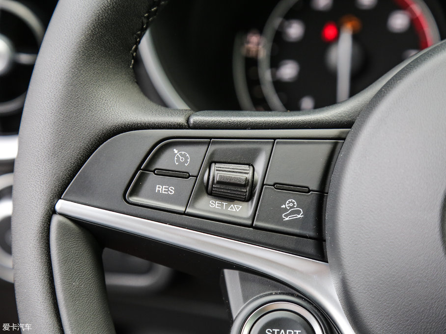 2017Stelvio˹̹S 200HP Ӣ