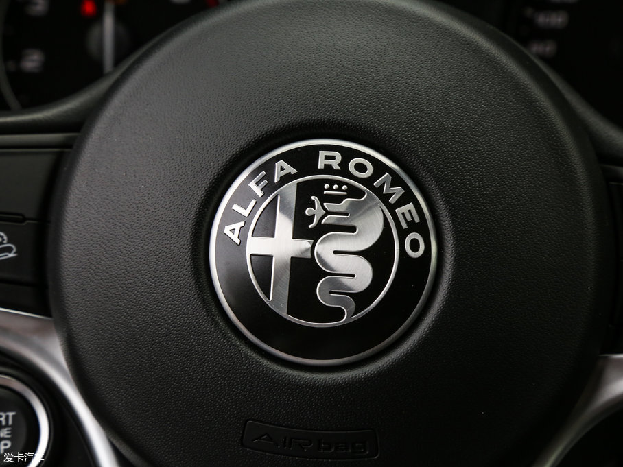 2017Stelvio˹̹S 200HP Ӣ