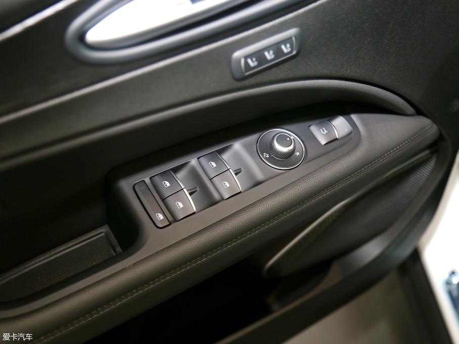 2017Stelvio˹̹S 280HP A