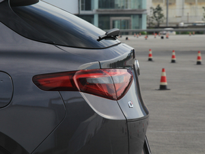 2017200HP Ӣ (x)(ji)^