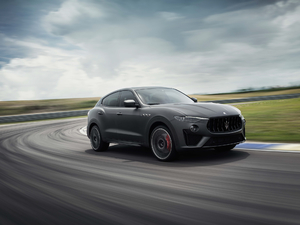 20193.8T 590Hp Trofeo w^