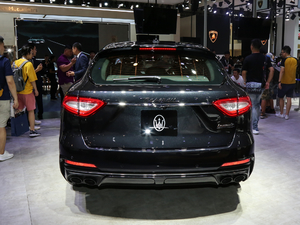 20193.8T 590Hp Trofeo w^