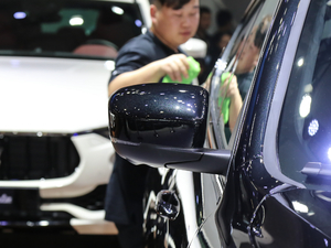 20193.8T 590Hp Trofeo ^