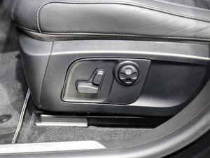 20193.8T 590Hp Trofeo g