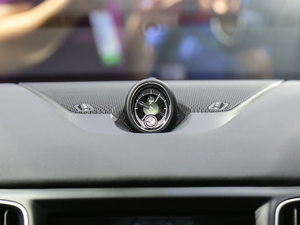 20193.8T 590Hp Trofeo п؅^(q)