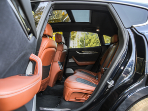 20193.0T 350Hp A VI ſg