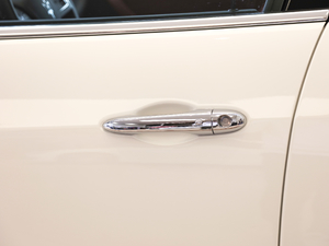 20193.0T 350Hp A V ^