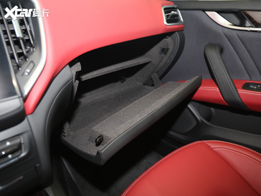 2019Ghibli 3.0T 350Hp A V