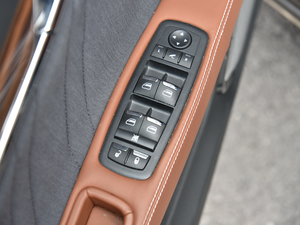 20193.0T 430Hp A VI {܇ƅ^	