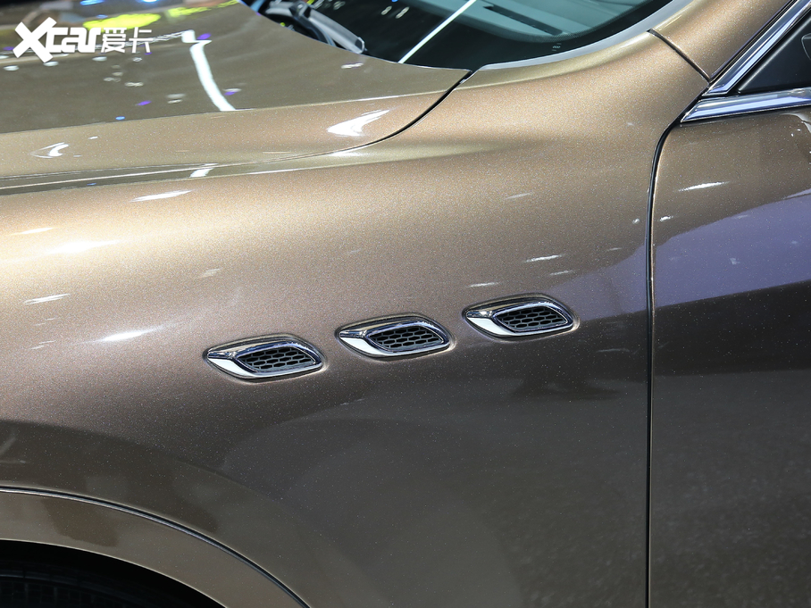 2020Levante 3.0T ၆